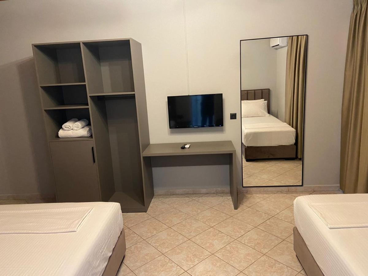 "Hotel Lili" Sarande Ngoại thất bức ảnh